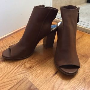 Madden Girl Naaomii Heel